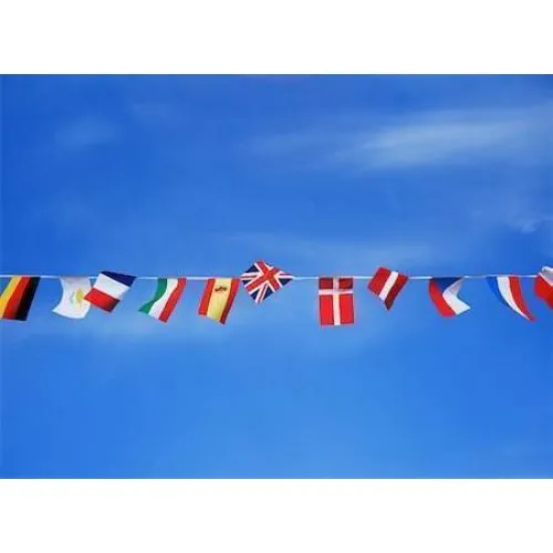 Ghirlandă cu 28 de stegulețe ale statelor membre ale Uniunii European, lungime 8 metri